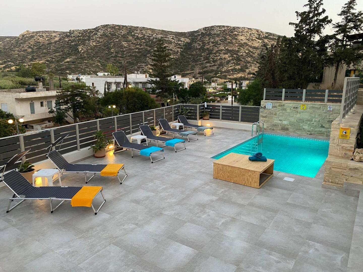 Maistro Suites With Pool, Matala ภายนอก รูปภาพ