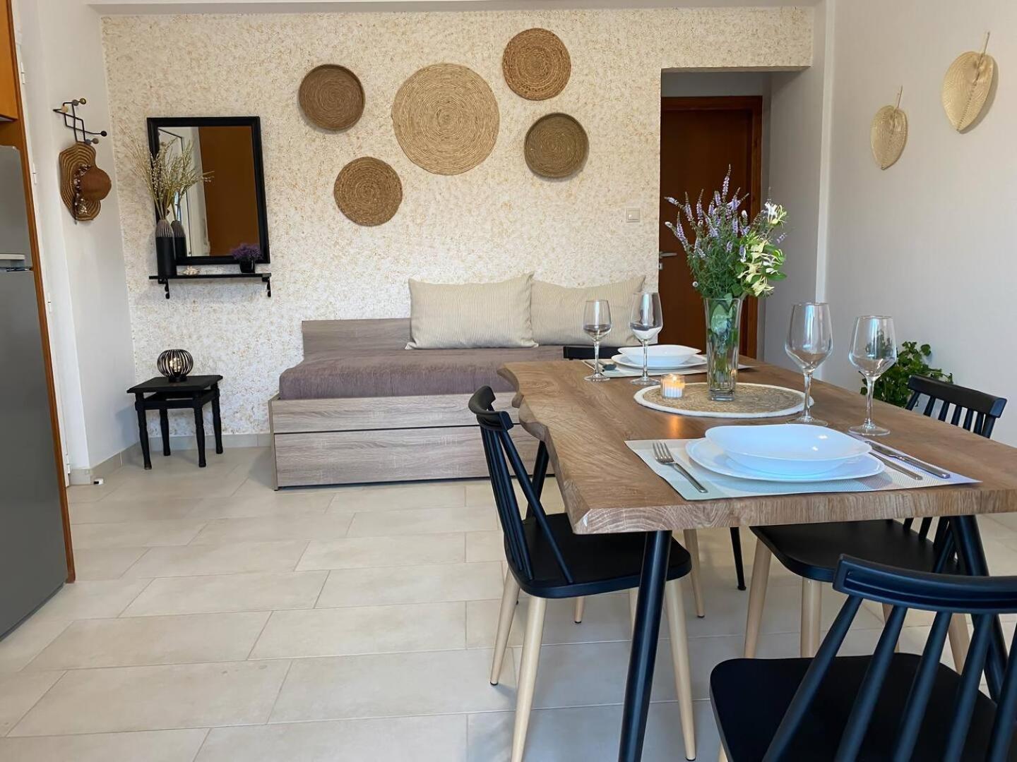 Maistro Suites With Pool, Matala ภายนอก รูปภาพ