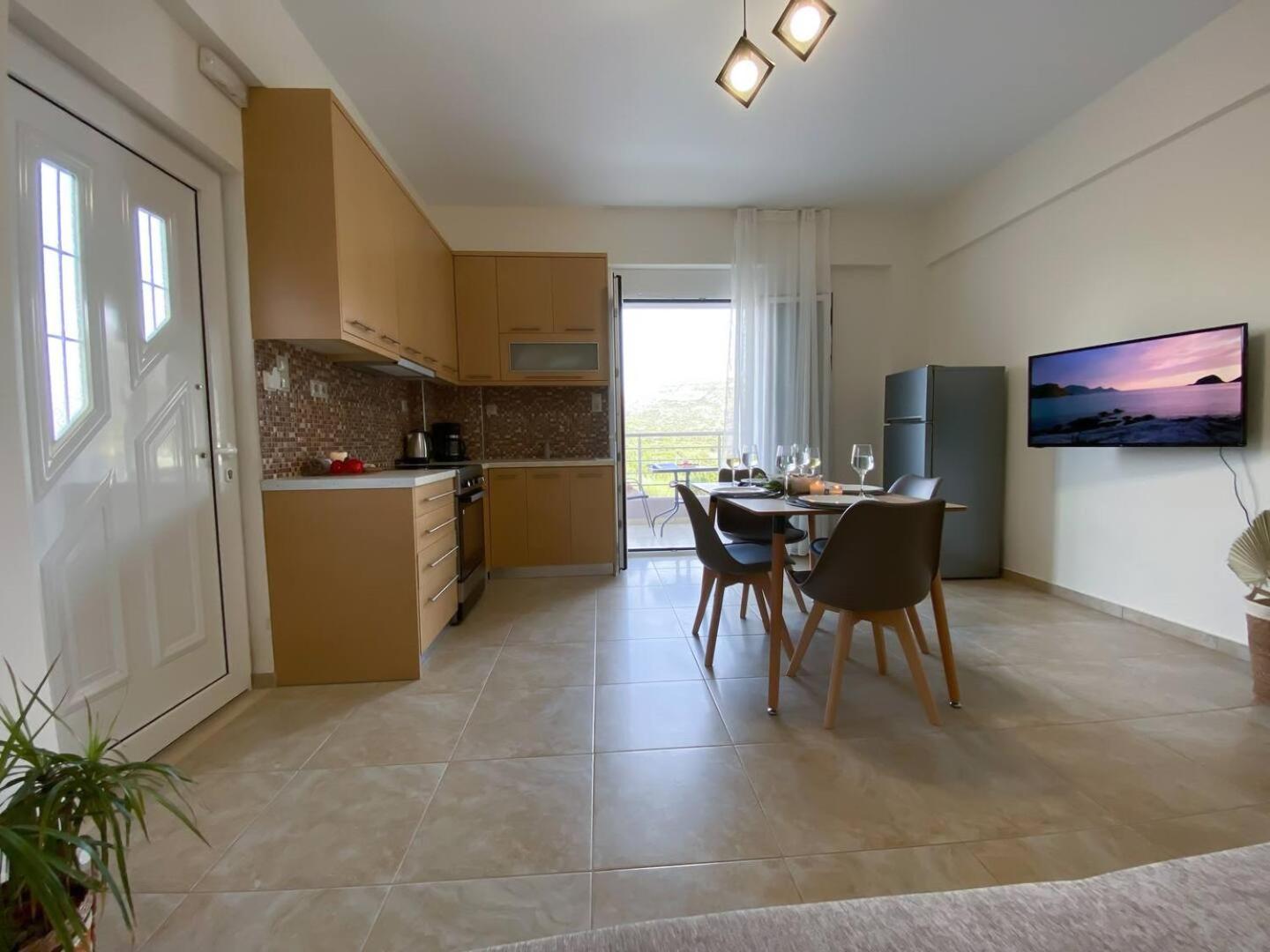 Maistro Suites With Pool, Matala ภายนอก รูปภาพ
